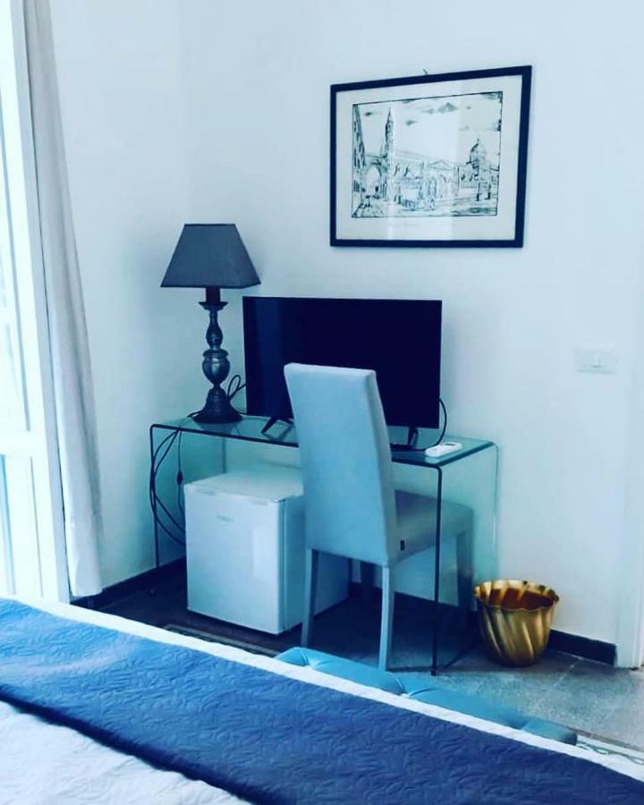 B&B Charme Centre-Ville Artistic & Literary Rooms Palerme Extérieur photo