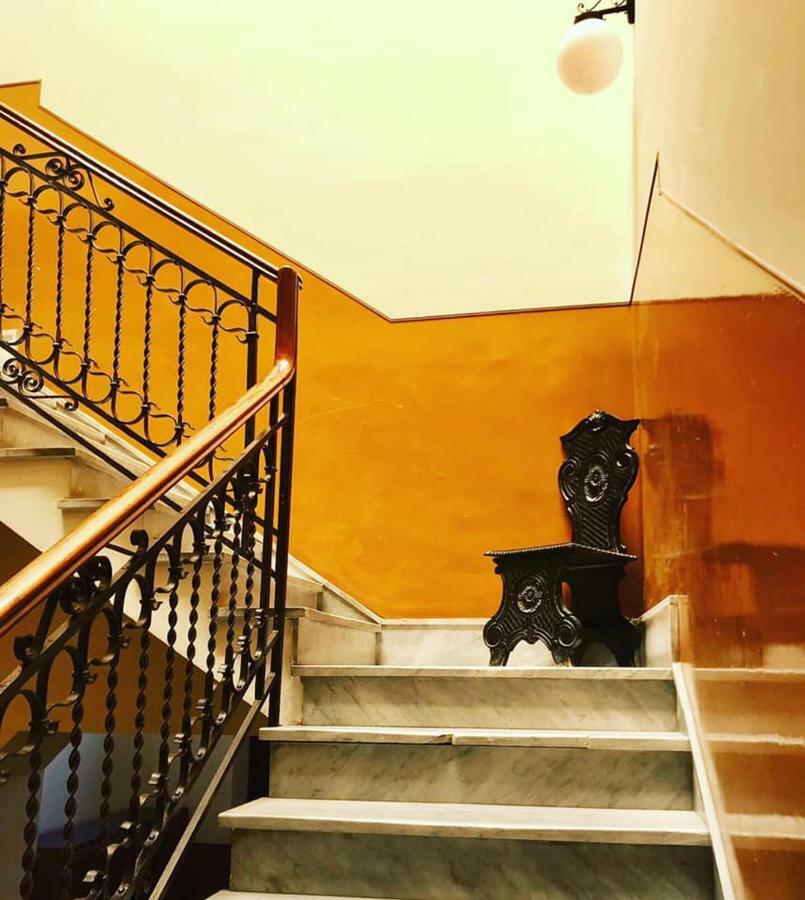B&B Charme Centre-Ville Artistic & Literary Rooms Palerme Extérieur photo