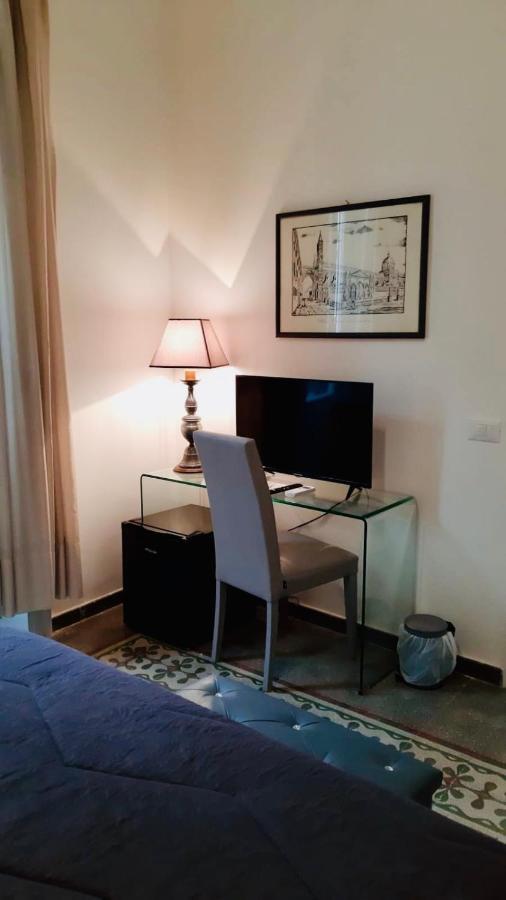 B&B Charme Centre-Ville Artistic & Literary Rooms Palerme Extérieur photo